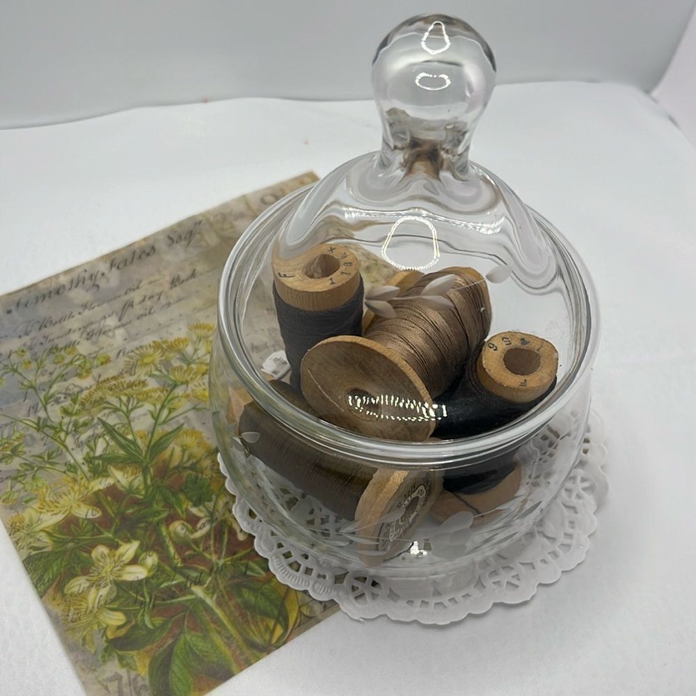 Farmhouse Clear Class Small Apothecary Jar White Floral 5 Earth Tone Spools